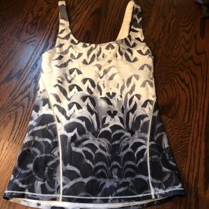 Lulu lemon workout top